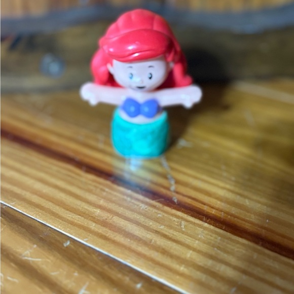 Little People Dream Castle Playset-Comes with Ariel! - Picture 5 of 5